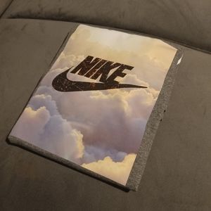 Nike shirt multiple sizes available